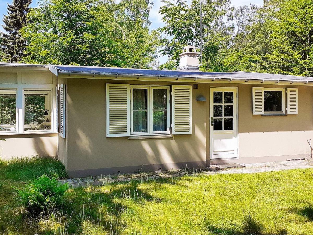 4 Person Holiday Home In Frederiksv Rk Frederiksværk Exteriör bild